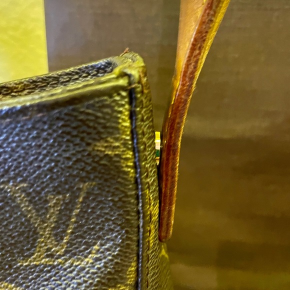 Louis Vuitton GM Looping bag - Picture 7 of 16